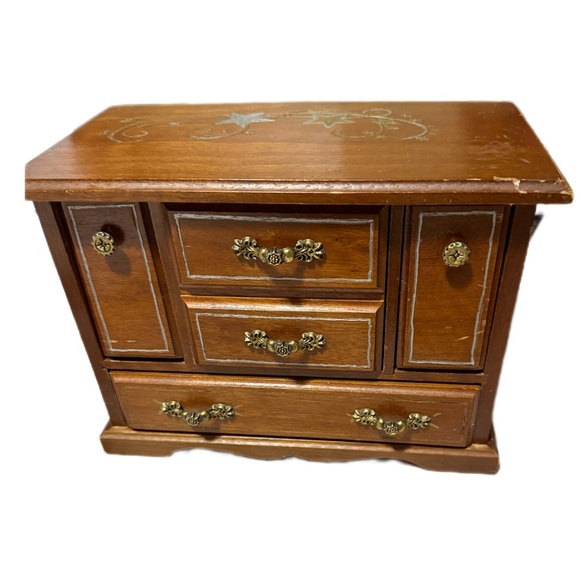 Vintage Wooden musical Jewelry Box - Picture 1 of 8